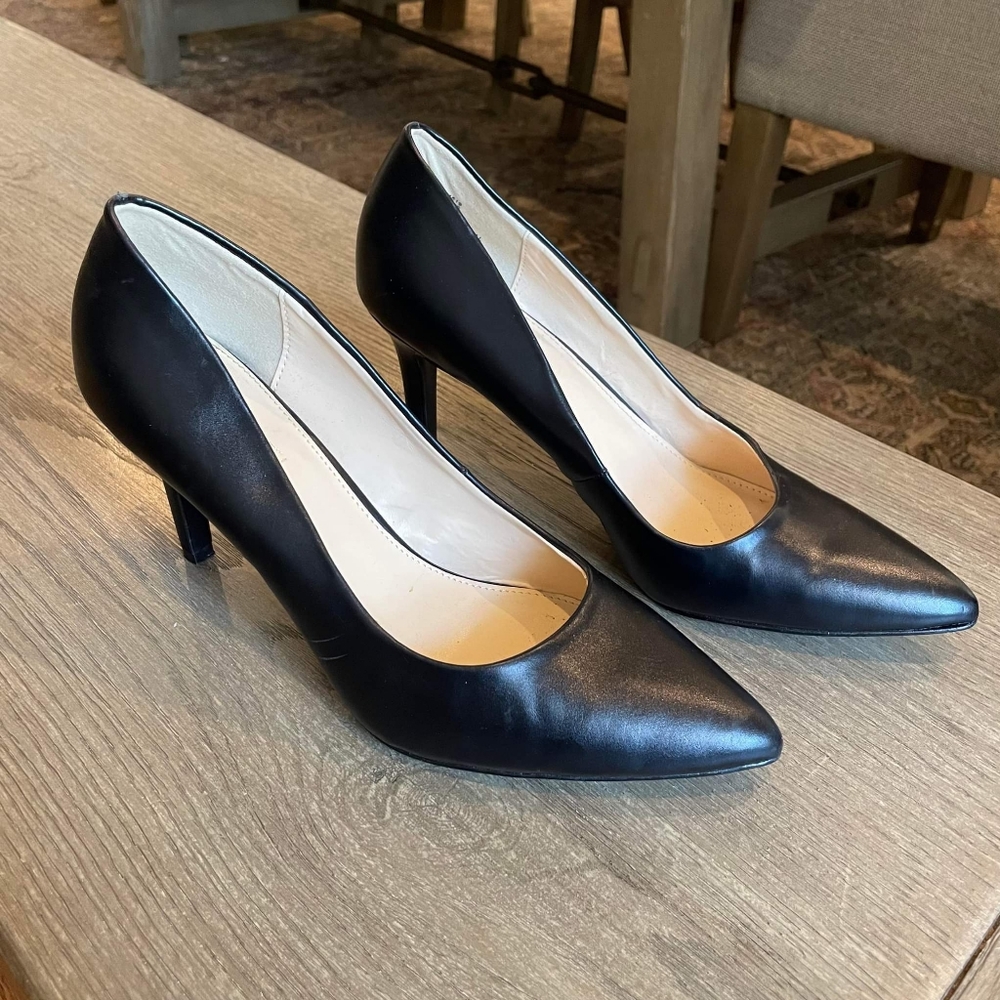 Michael Shannon black pointed toe stiletto heels